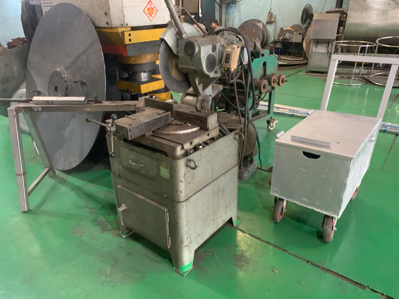 Cutting machine 2
